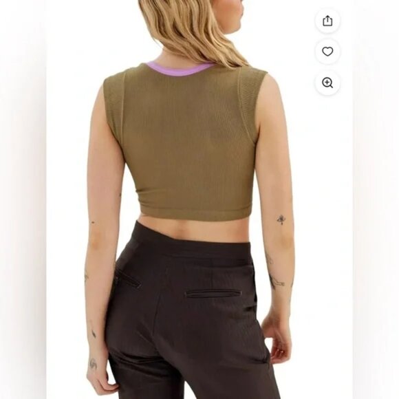 Urban Outfitters - Out From Under Go For Gold ribbed top - Picture 2 of 5